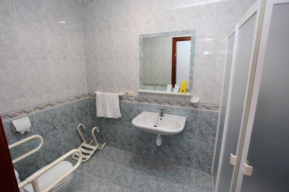 Hotel Nuro Barbate Bagian luar foto
