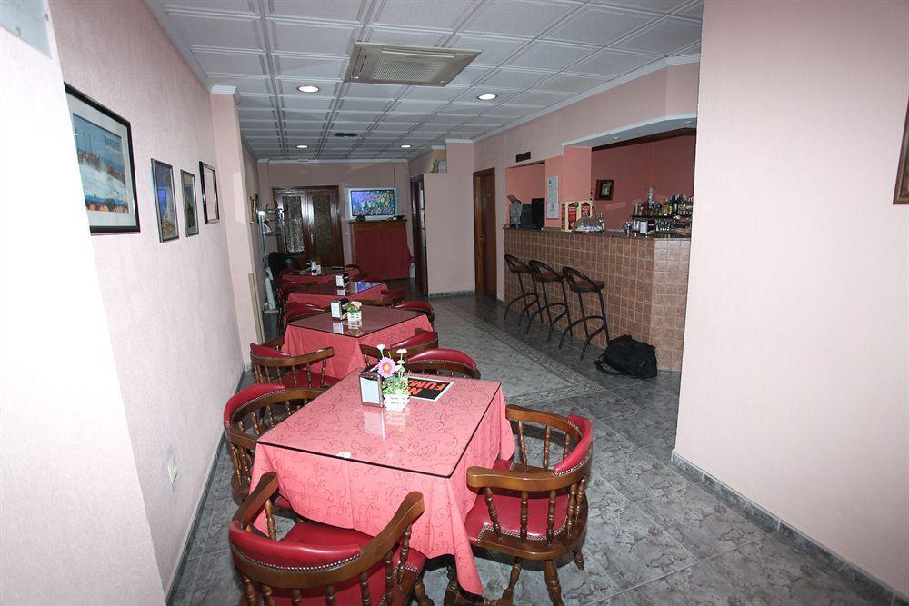 Hotel Nuro Barbate Bagian luar foto