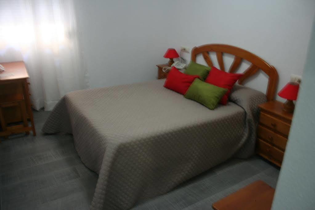 Hotel Nuro Barbate Bagian luar foto