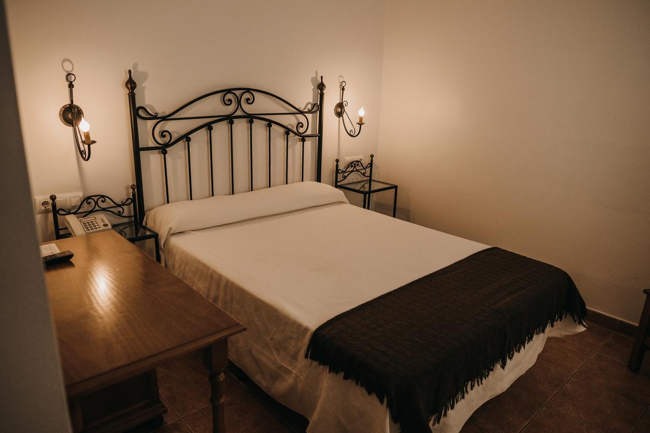 Hotel Nuro Barbate Bagian luar foto