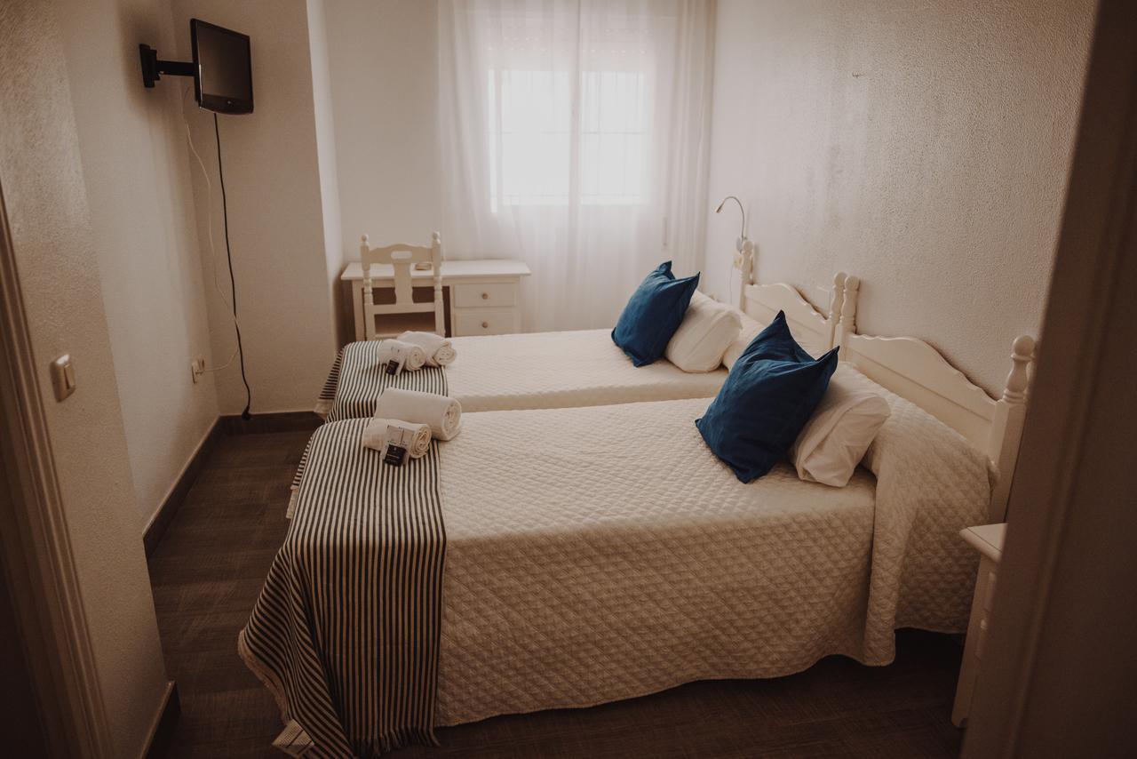 Hotel Nuro Barbate Bagian luar foto