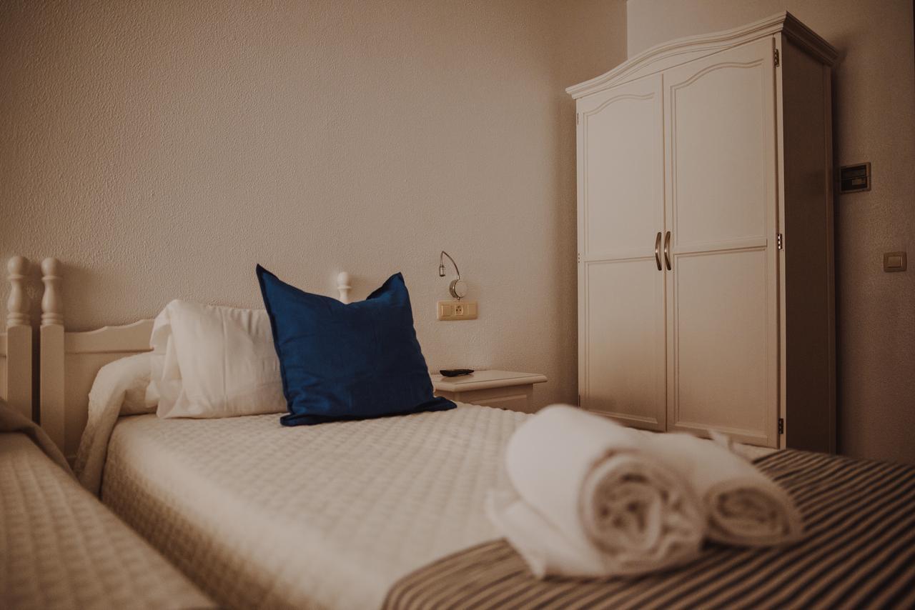 Hotel Nuro Barbate Bagian luar foto